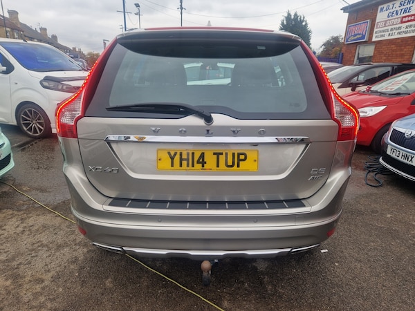 Used Volvo XC60 2014 for sale - 76262842: Photo 6
