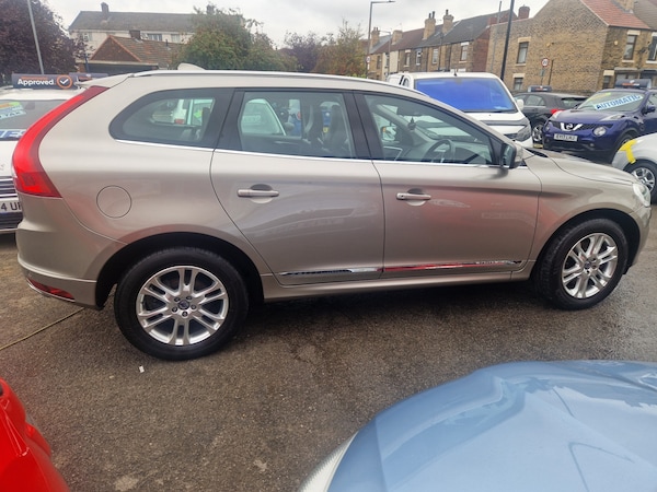 Used Volvo XC60 2014 for sale - 76262842: Photo 8