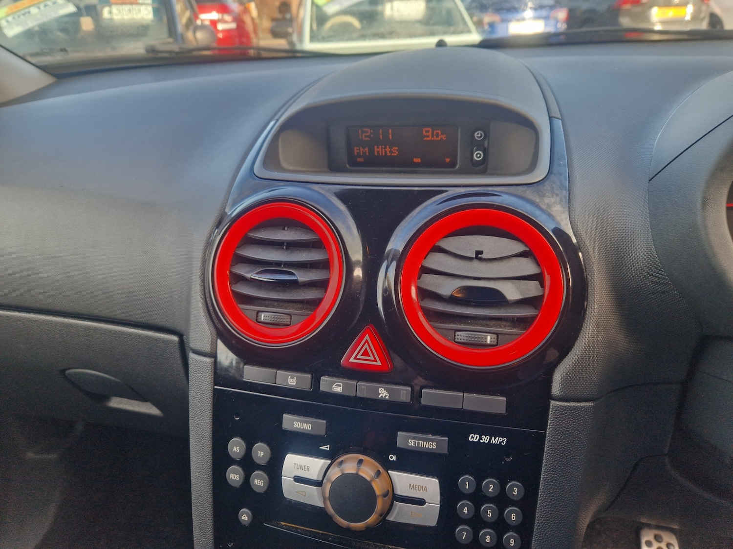 Used Vauxhall Corsa 2014 for sale - 77392342: Photo 24