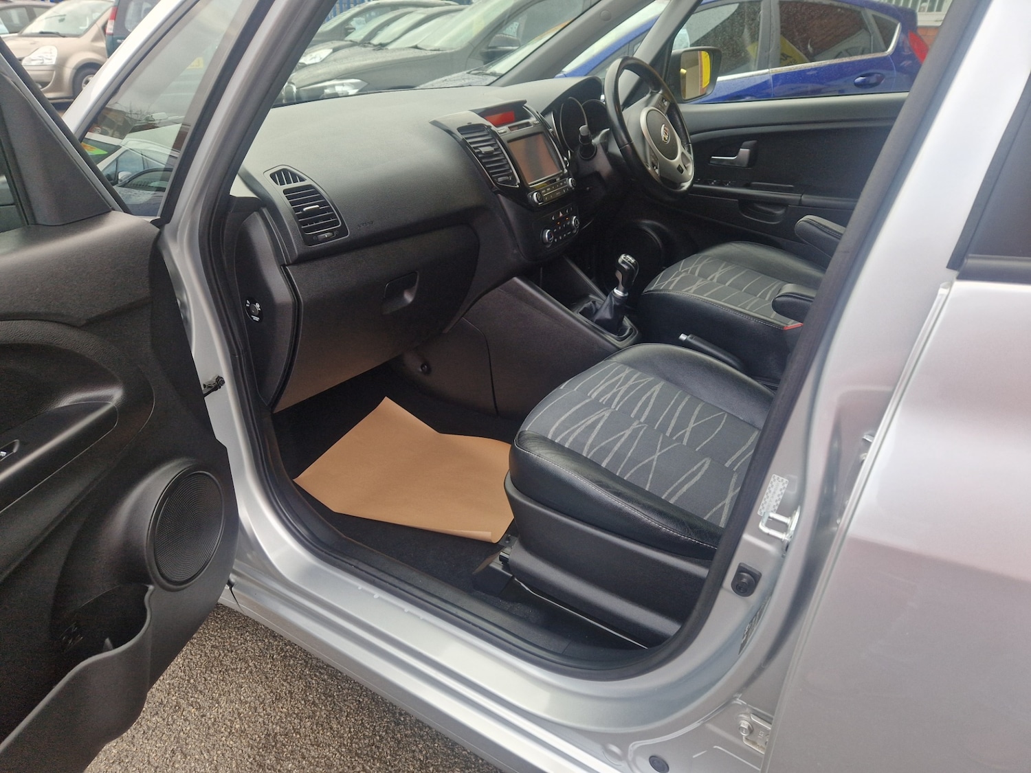 Used Kia Venga 2017 for sale - 76652718: Photo 13