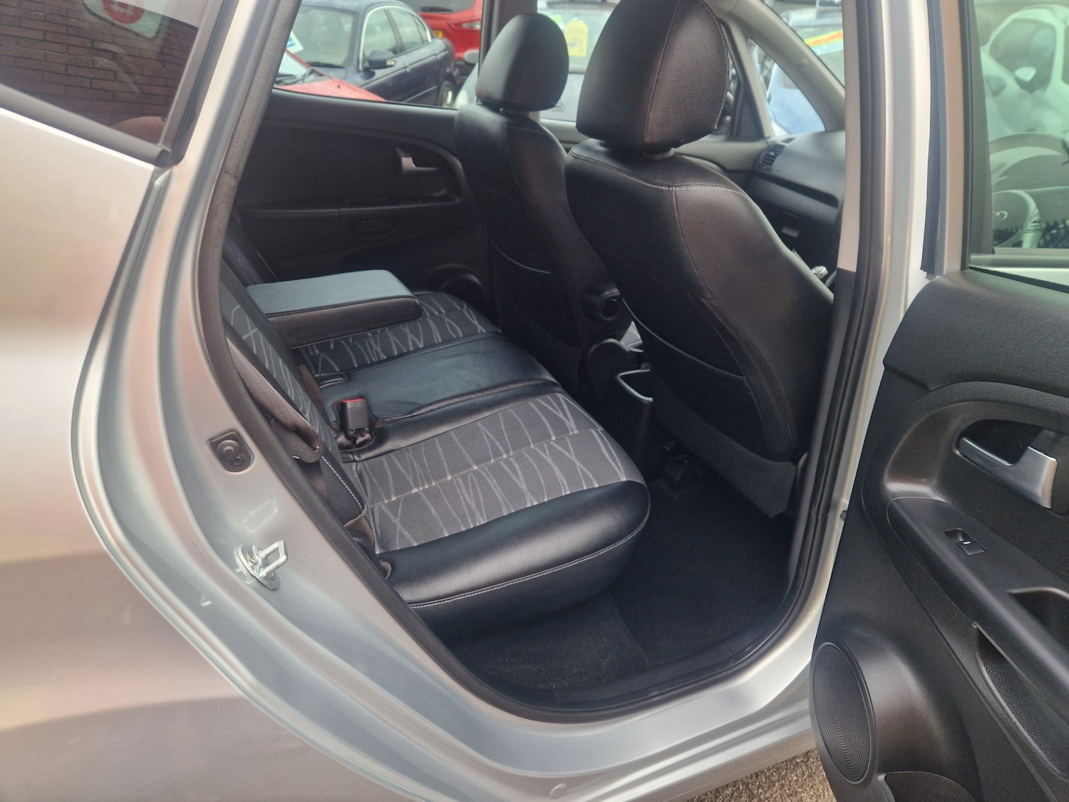 Used Kia Venga 2017 for sale - 76652718: Photo 17