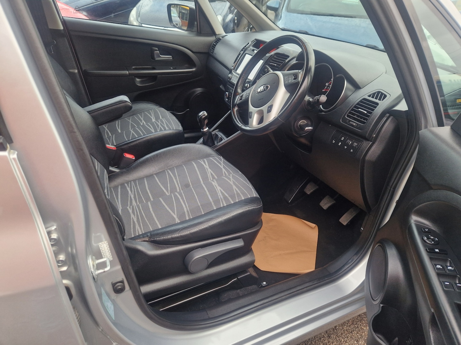 Used Kia Venga 2017 for sale - 76652718: Photo 18