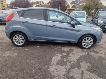 Used Ford Fiesta 2010 for sale - 76332149: Photo 3