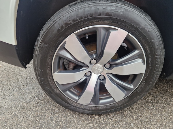 Used Peugeot 2008 2014 for sale - 75690692: Photo 13