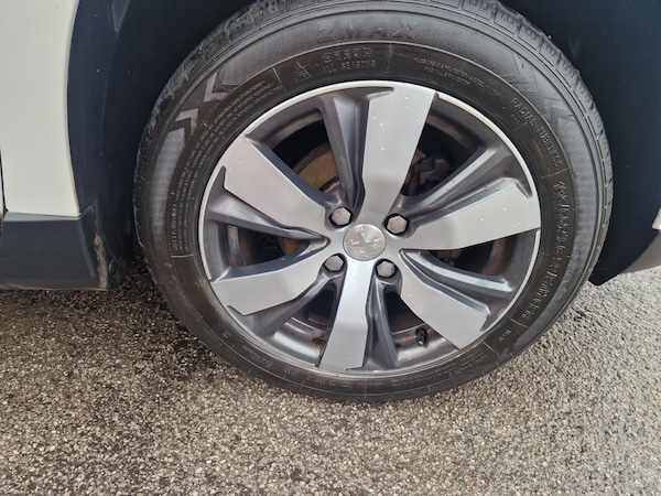 Used Peugeot 2008 2014 for sale - 75690692: Photo 15
