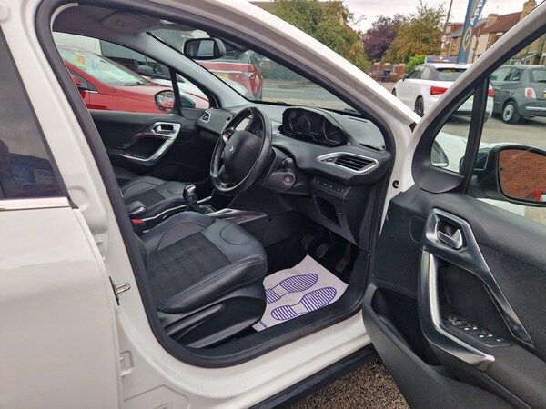 Used Peugeot 2008 2014 for sale - 75690692: Photo 29