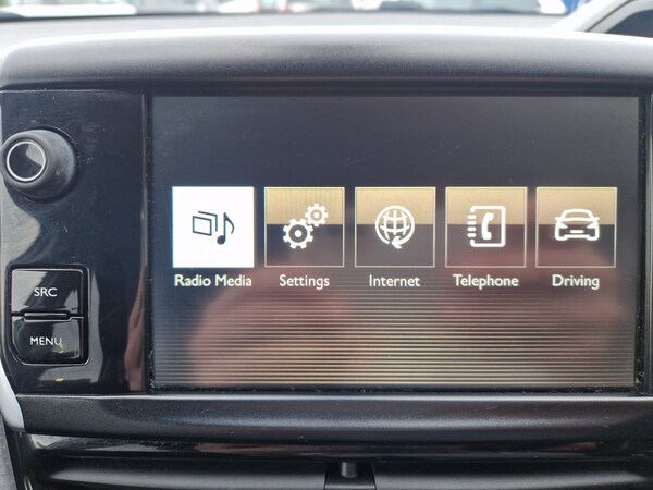 Used Peugeot 2008 2014 for sale - 75690692: Photo 33
