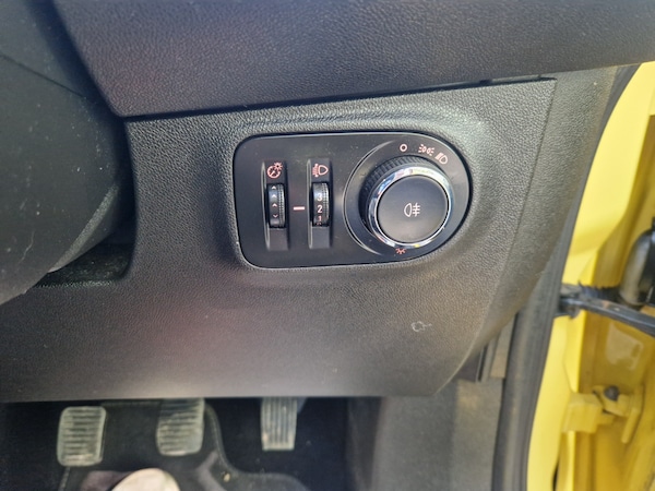 Used Vauxhall Corsa 2016 for sale - 74607819: Photo 29