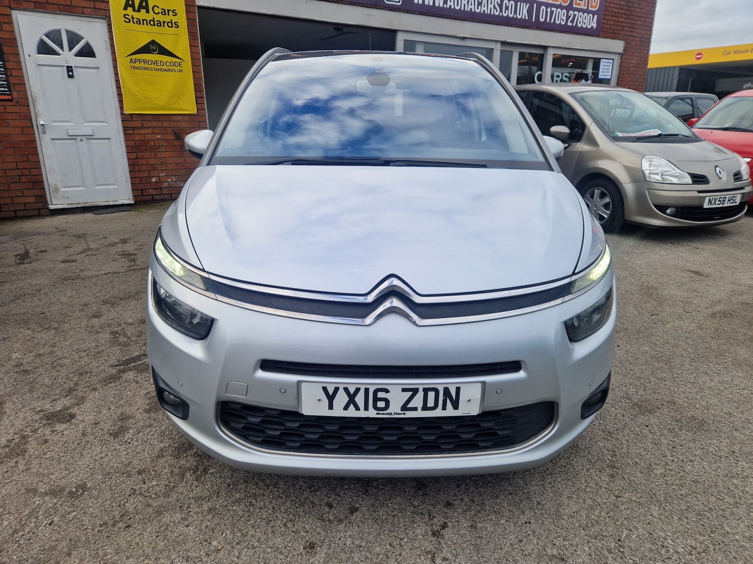 Used Citroen C4 Grand Picasso 2016 for sale - 77045754: Photo 2