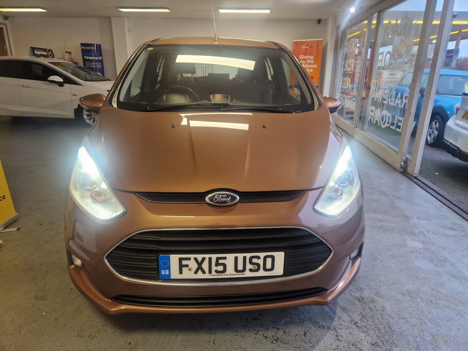 Used Ford B-MAX 2015 for sale - 76492318: Photo 2