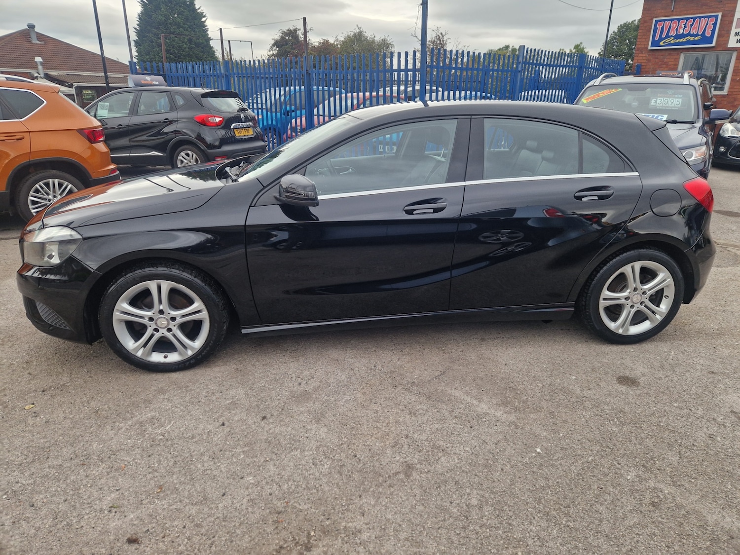 Used Mercedes-Benz A-Class 2015 for sale - 76196747: Photo 4