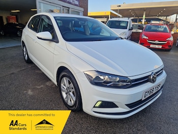 Used Volkswagen Polo 2019 for sale - 77350620: Photo