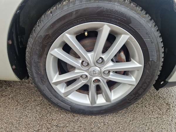 Used Toyota Auris 2009 for sale - 75736339: Photo 9