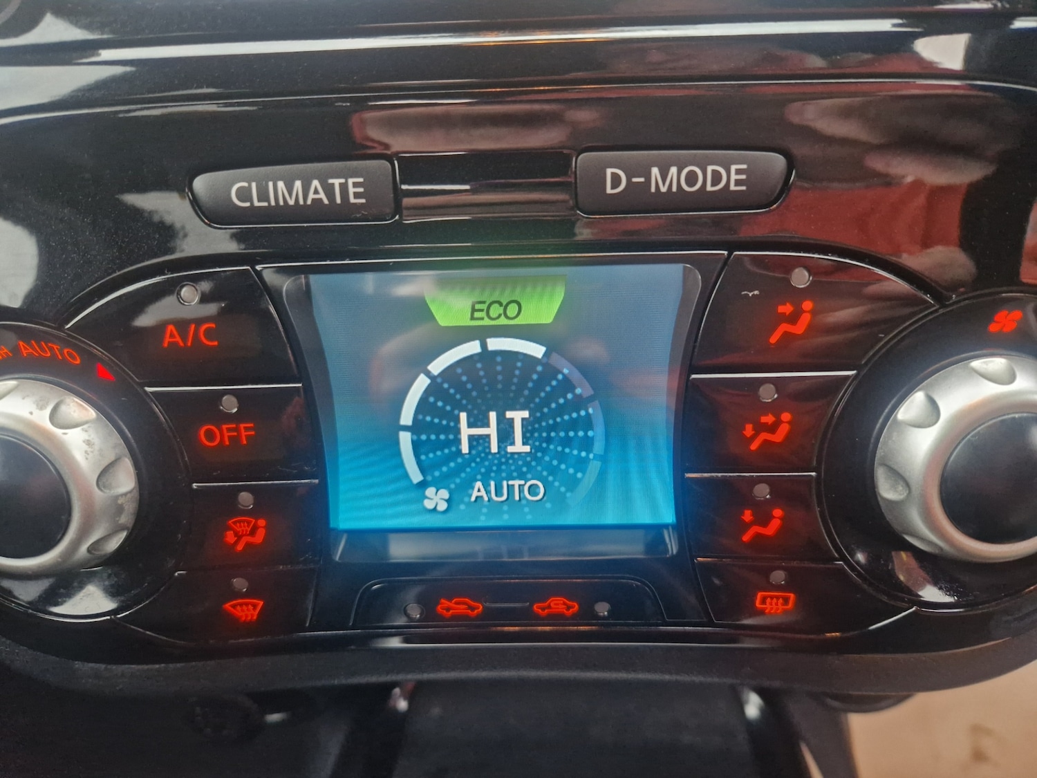 Used Nissan Juke 2018 for sale - 76719755: Photo 34