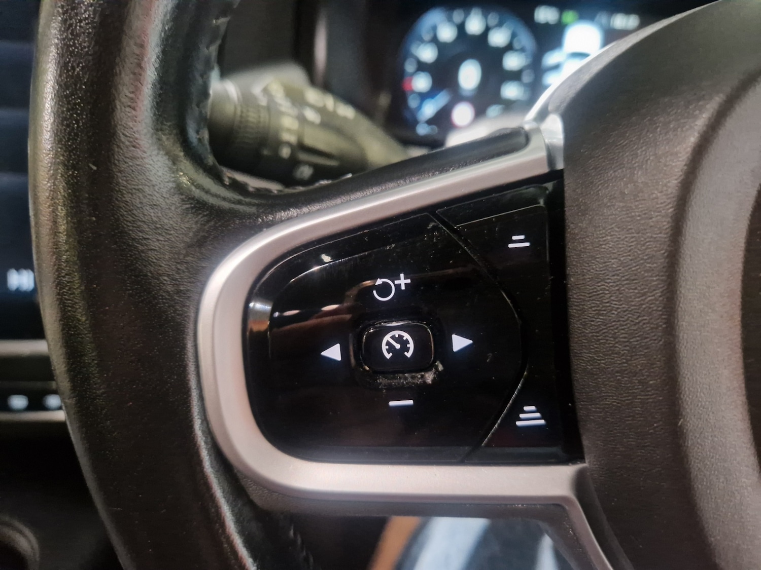 Used Volvo V90 2019 for sale - 76466054: Photo 41