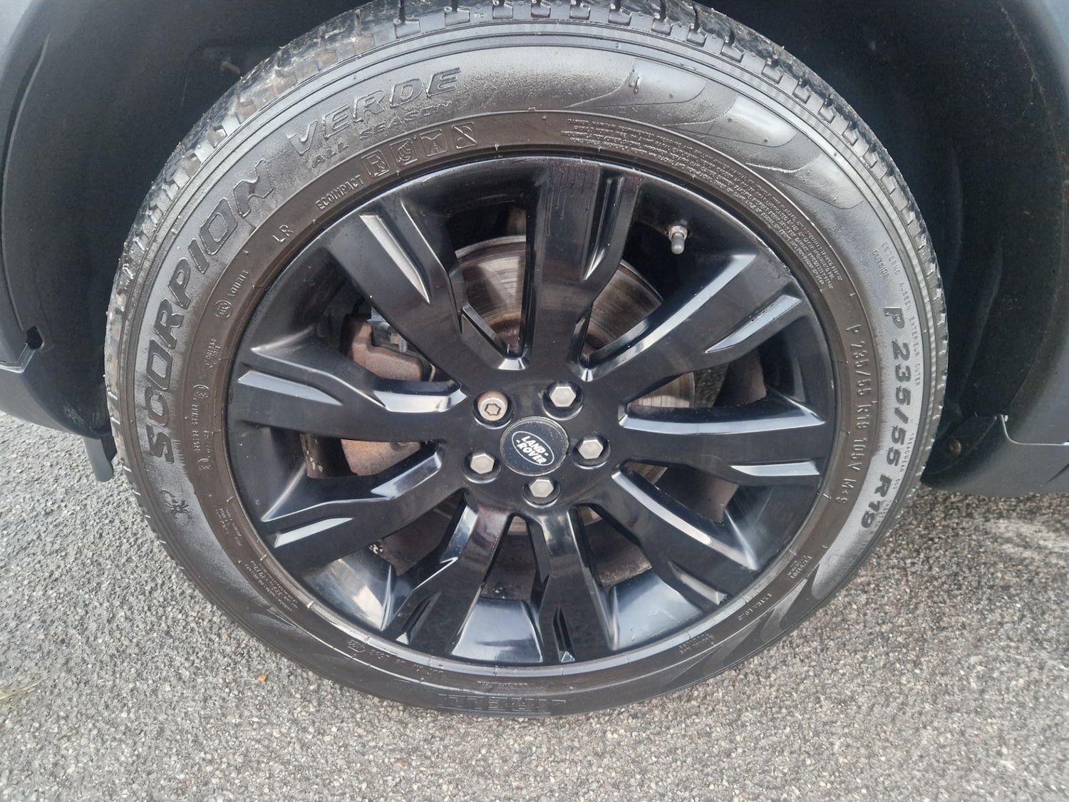 Used Land Rover Discovery Sport 2015 for sale - 76578379: Photo 12