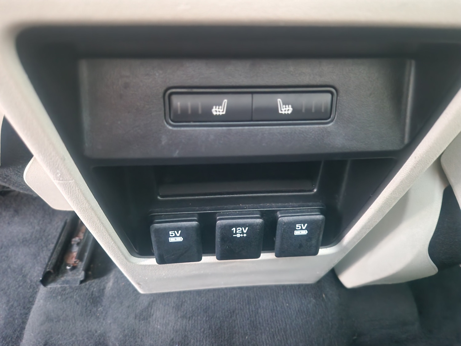 Used Land Rover Discovery Sport 2015 for sale - 76578379: Photo 18