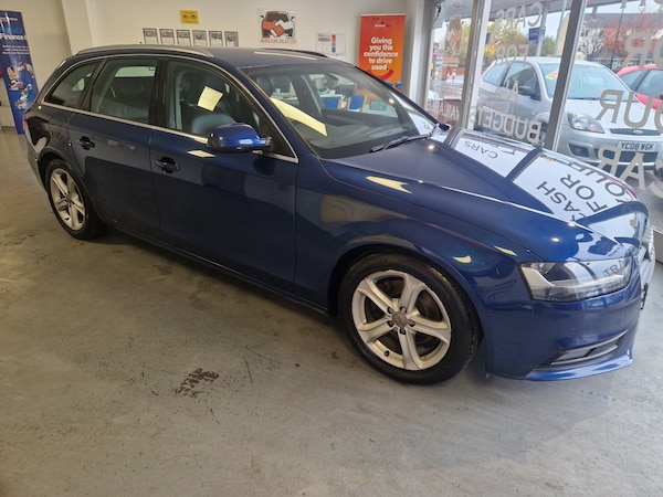 Used Audi A4 2013 for sale - 76332774: Photo 2