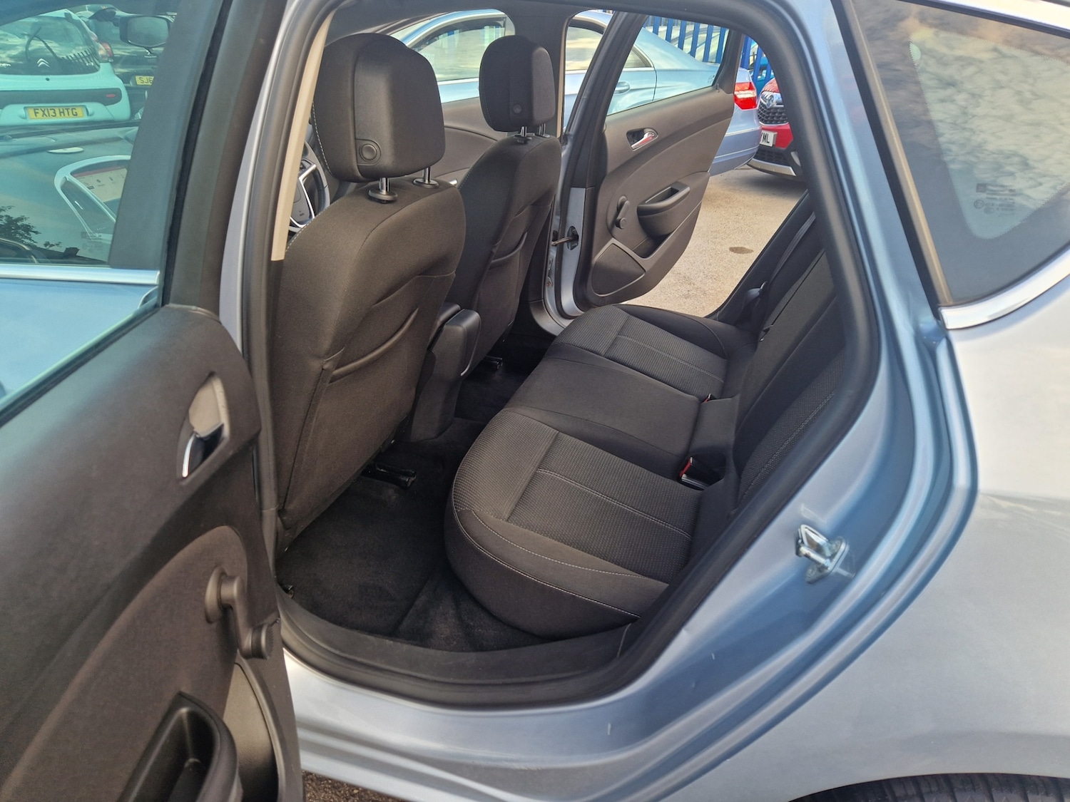 Vehicle 33