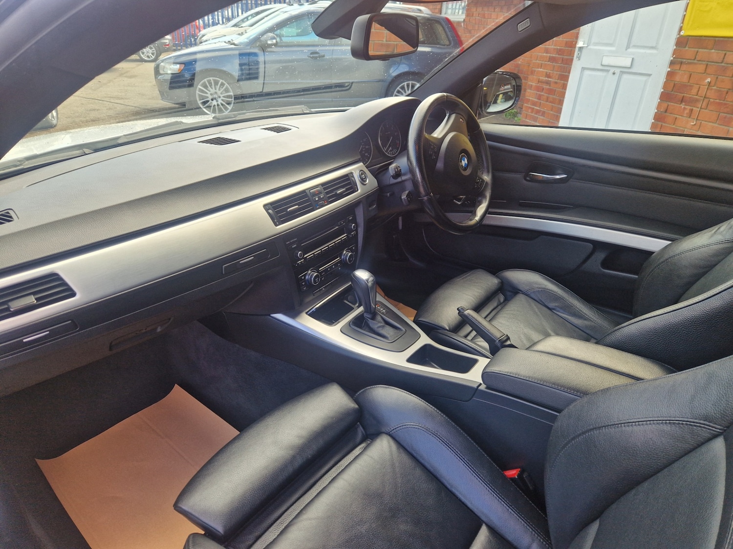 Used BMW 3 Series 2011 for sale - 76341280: Photo 11