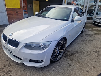 Used BMW 3 Series 2011 for sale - 76341280: Photo