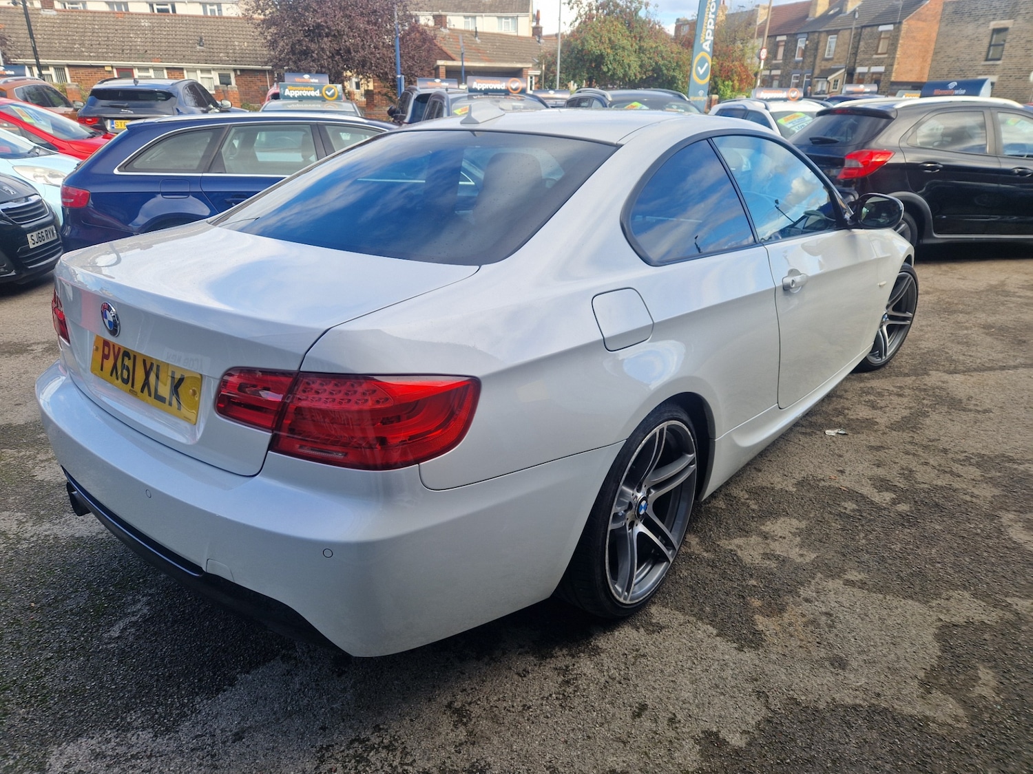 Used BMW 3 Series 2011 for sale - 76341280: Photo 5