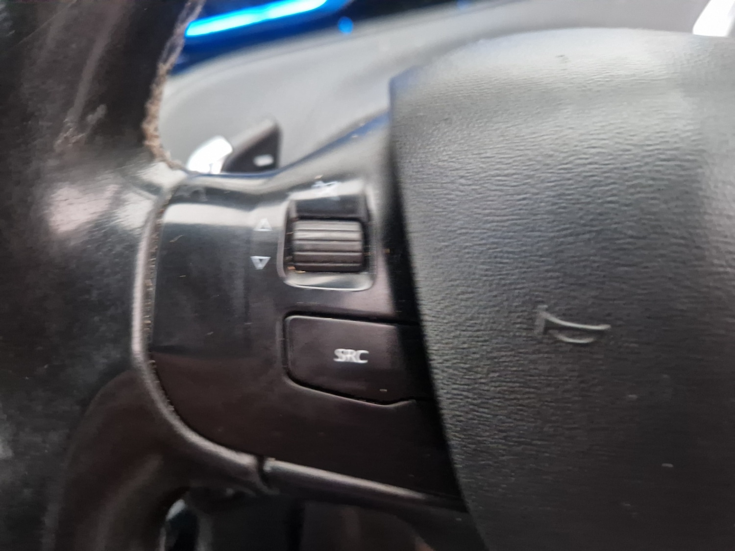 Used Peugeot 2008 2015 for sale - 77339656: Photo 17