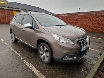 Used Peugeot 2008 2015 for sale - 77339656: Photo