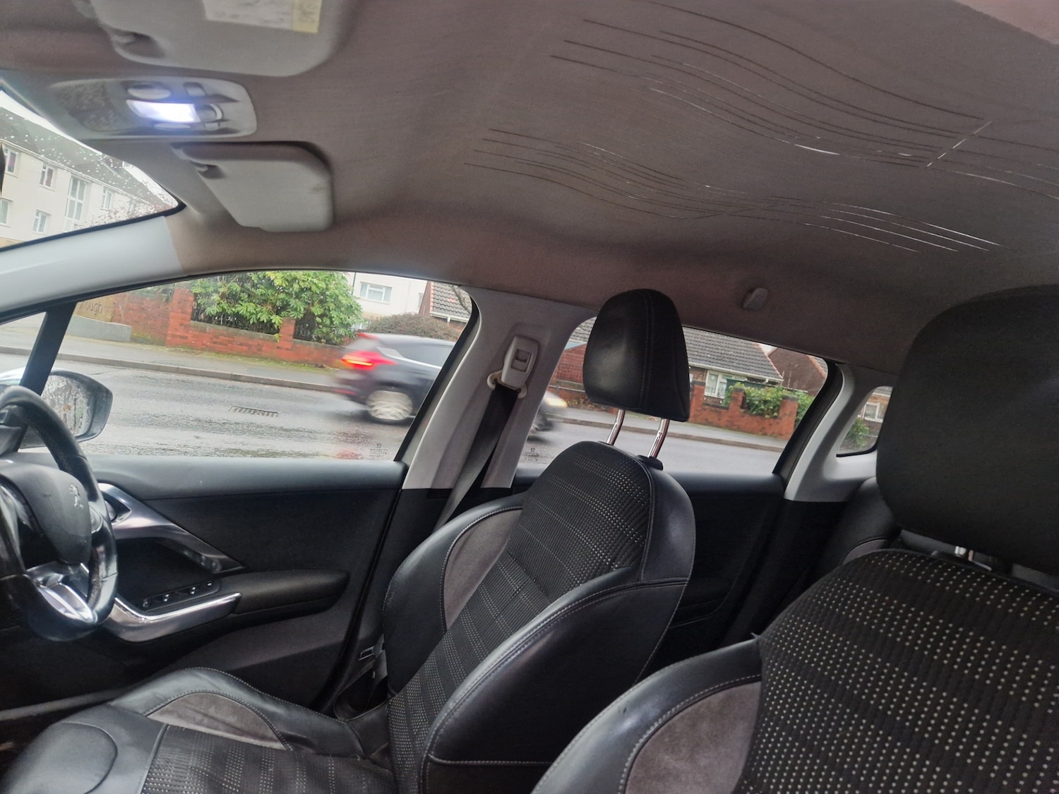 Used Peugeot 2008 2015 for sale - 77339656: Photo 9