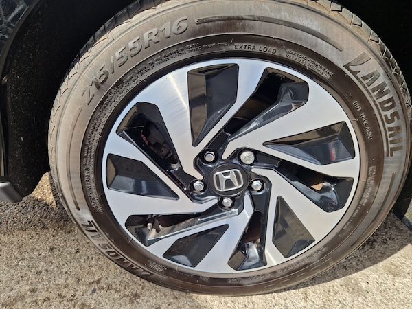 Used Honda Civic 2018 for sale - 75690139: Photo 10
