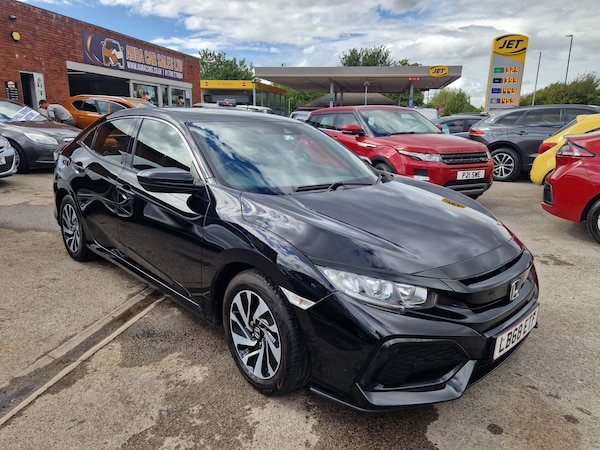 Used Honda Civic 2018 for sale - 75690139: Photo 1
