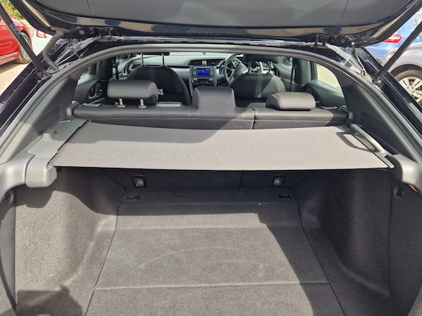 Used Honda Civic 2018 for sale - 75690139: Photo 21