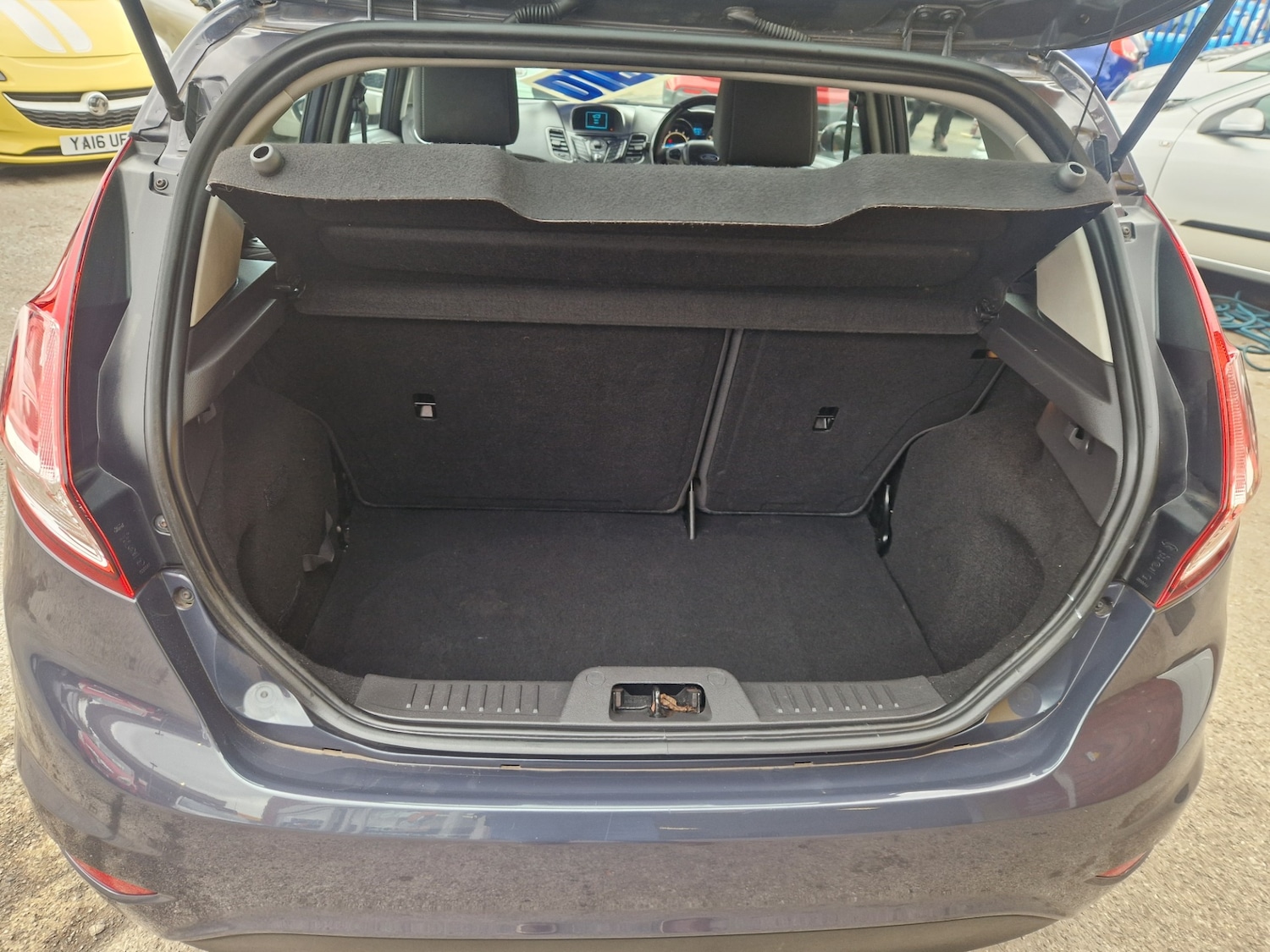 Used Ford Fiesta 2014 for sale - 76205318: Photo 19