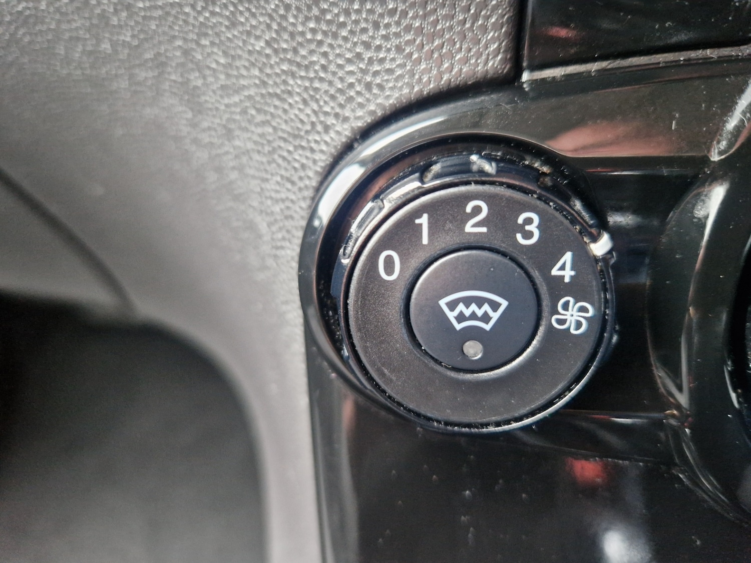 Used Ford Fiesta 2014 for sale - 76205318: Photo 27