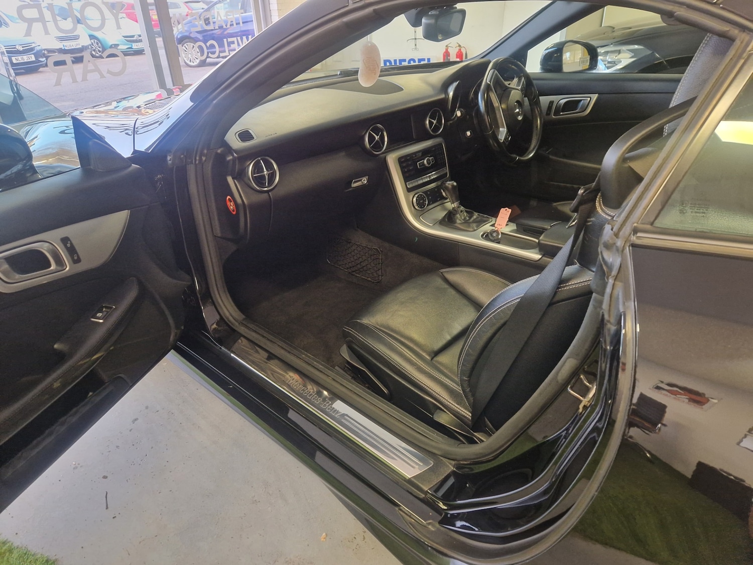 Used Mercedes-Benz SLK 2014 for sale - 76696254: Photo 13