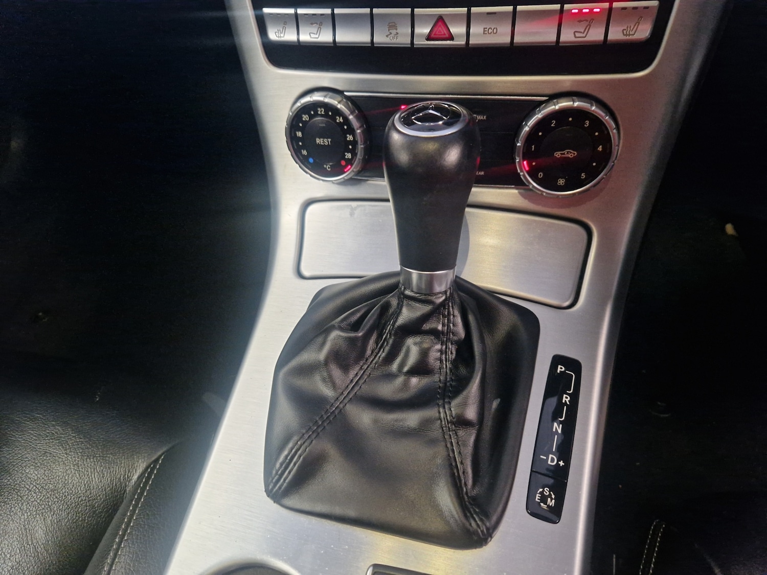 Used Mercedes-Benz SLK 2014 for sale - 76696254: Photo 25