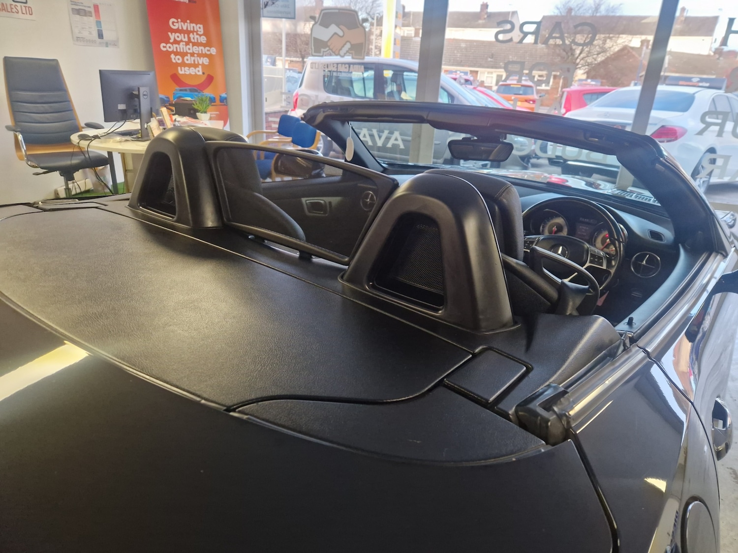 Used Mercedes-Benz SLK 2014 for sale - 76696254: Photo 31