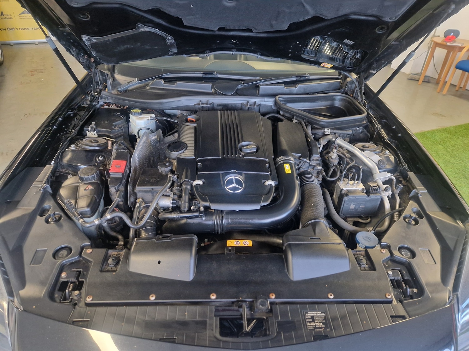 Used Mercedes-Benz SLK 2014 for sale - 76696254: Photo 40