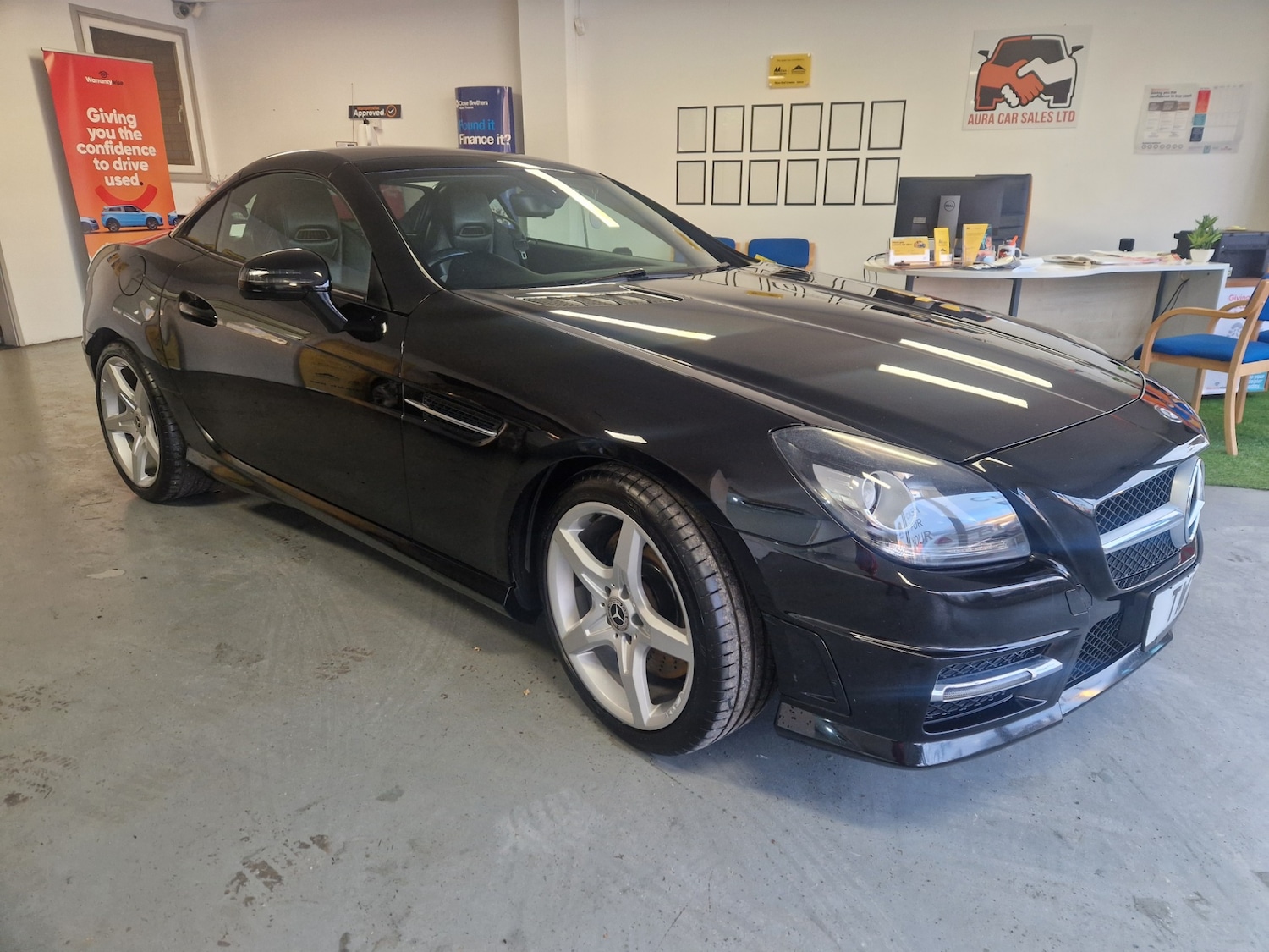 Used Mercedes-Benz SLK 2014 for sale - 76696254: Photo 8