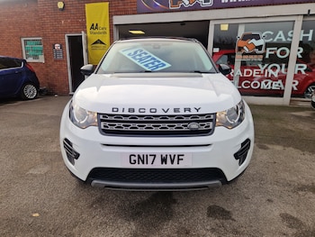 Used Land Rover Discovery Sport 2017 for sale - 76807121: Photo