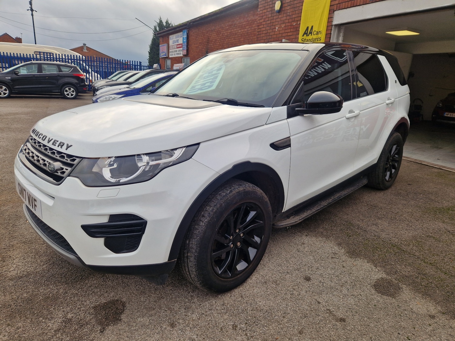 Used Land Rover Discovery Sport 2017 for sale - 76807121: Photo 3