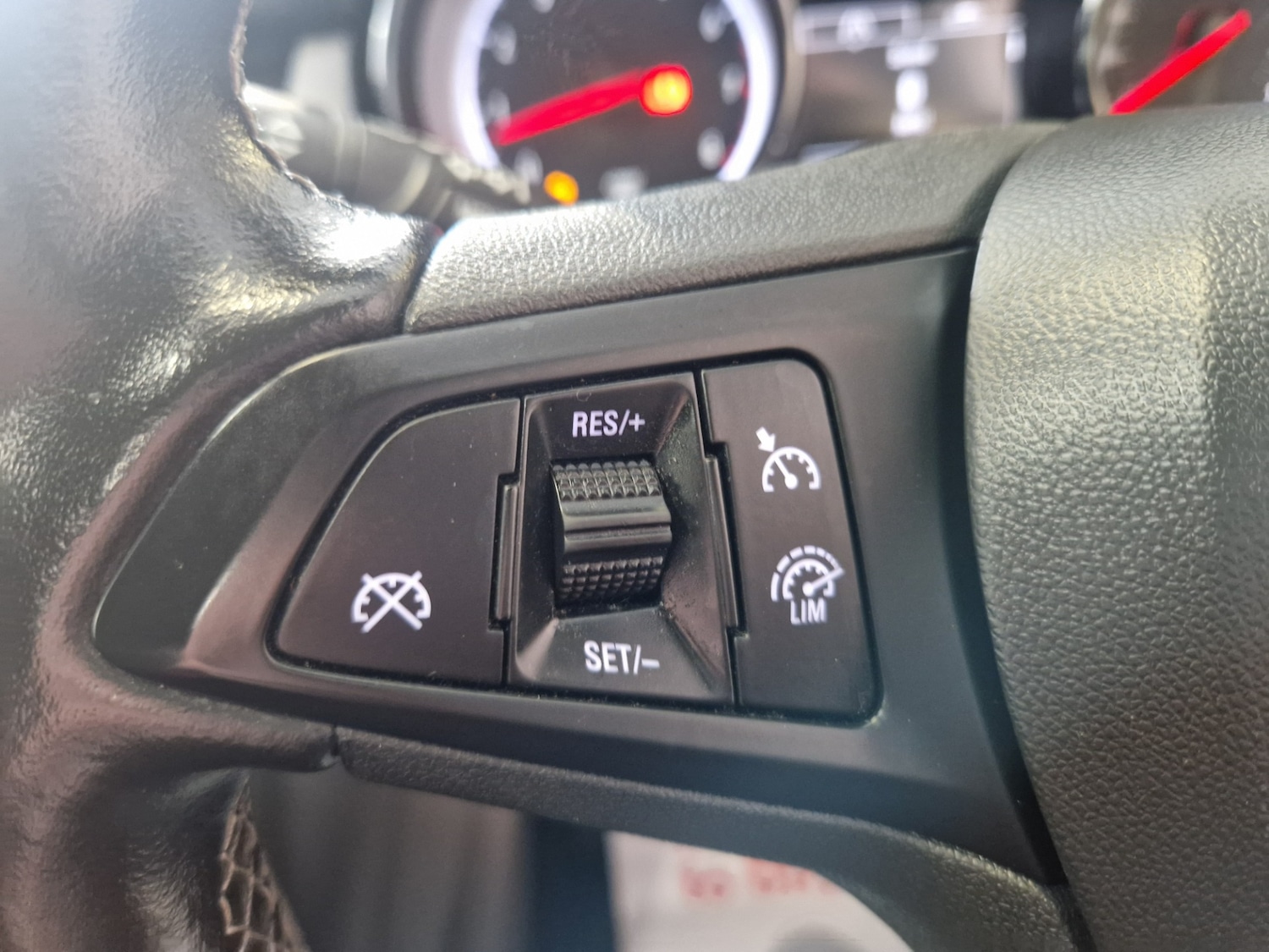 Used Vauxhall Astra 2017 for sale - 76374054: Photo 30