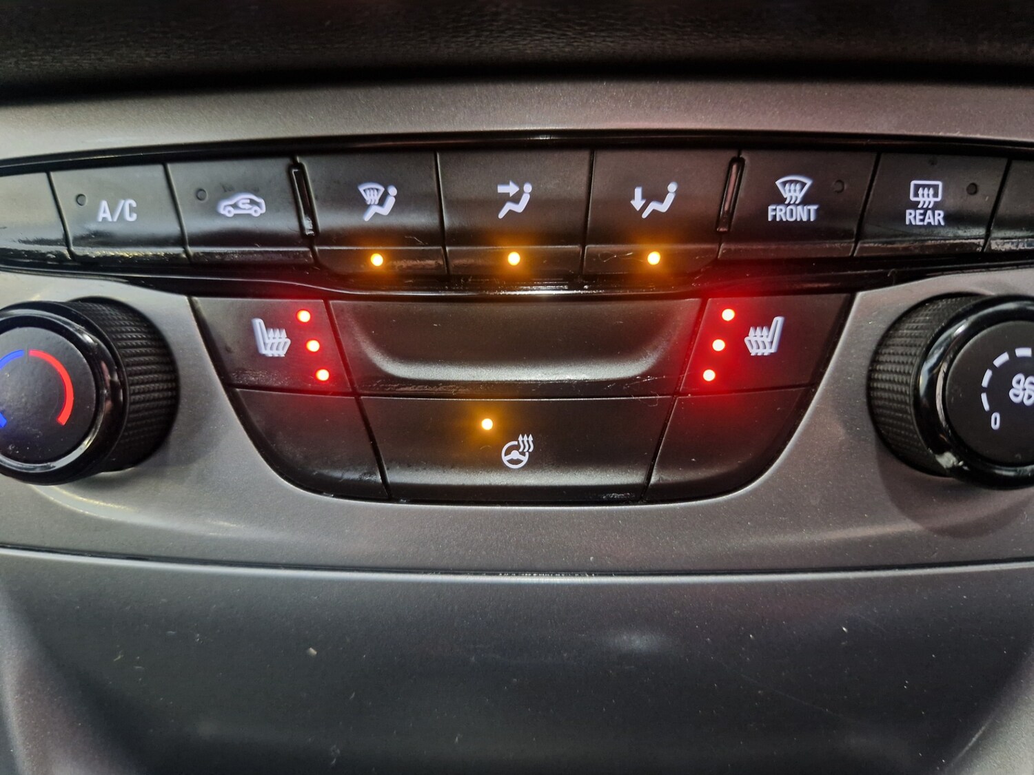 Used Vauxhall Astra 2017 for sale - 76374054: Photo 37