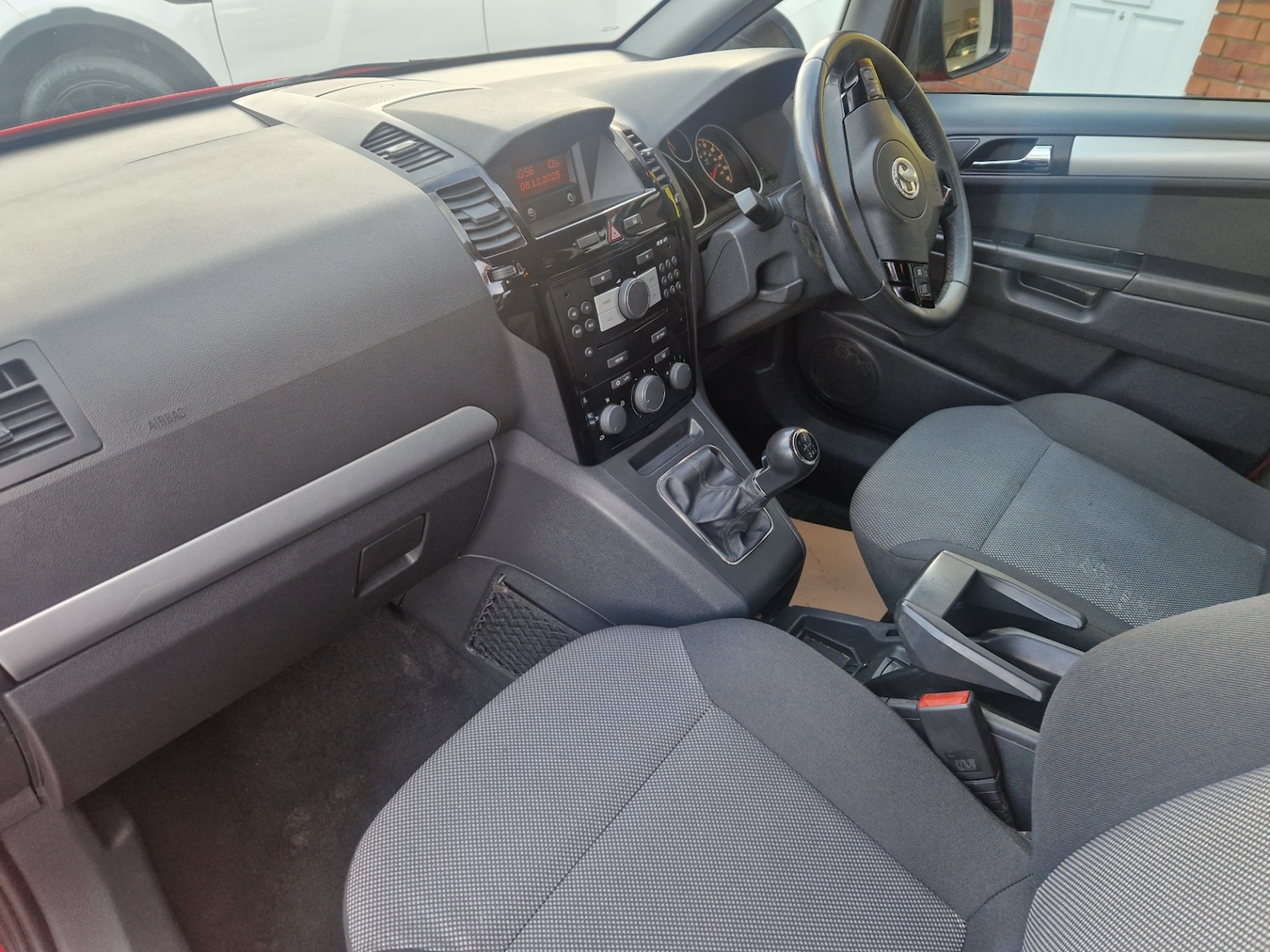 Used Vauxhall Zafira 2014 for sale - 76737960: Photo 11