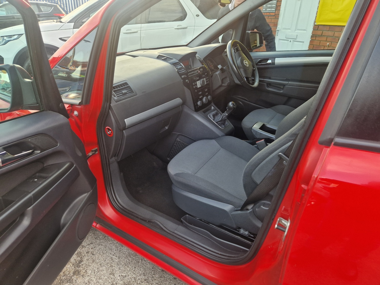 Used Vauxhall Zafira 2014 for sale - 76737960: Photo 9