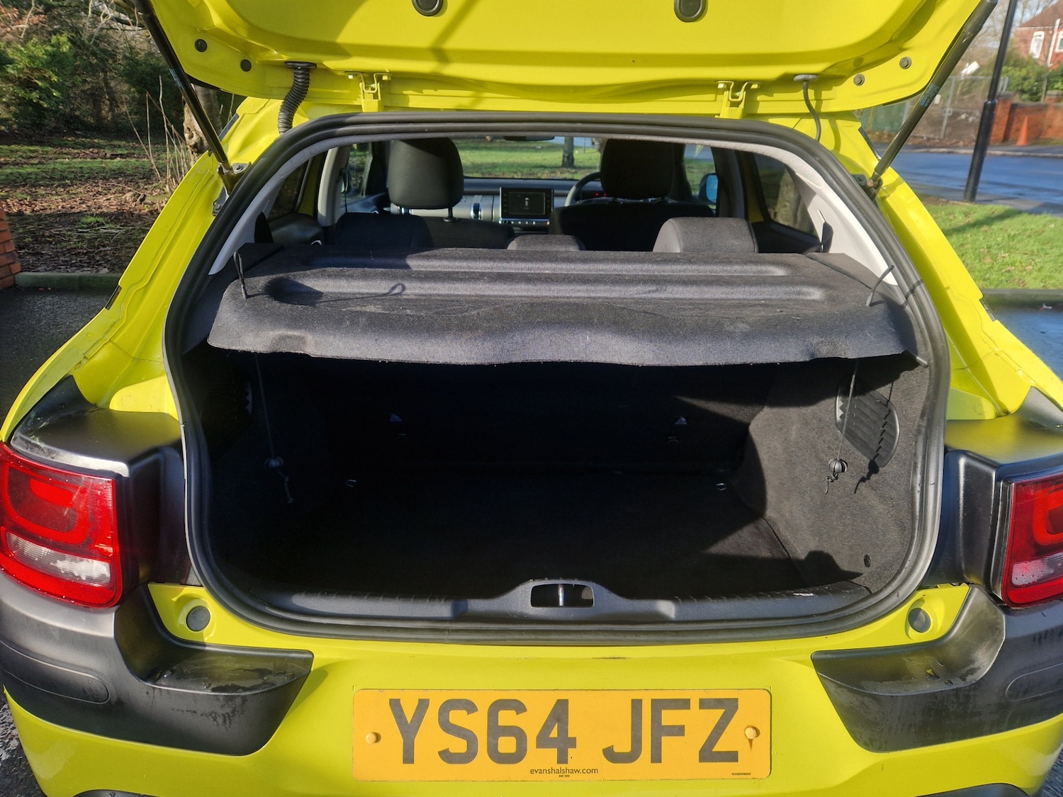 Used Citroen C4 Cactus 2015 for sale - 77403489: Photo 12