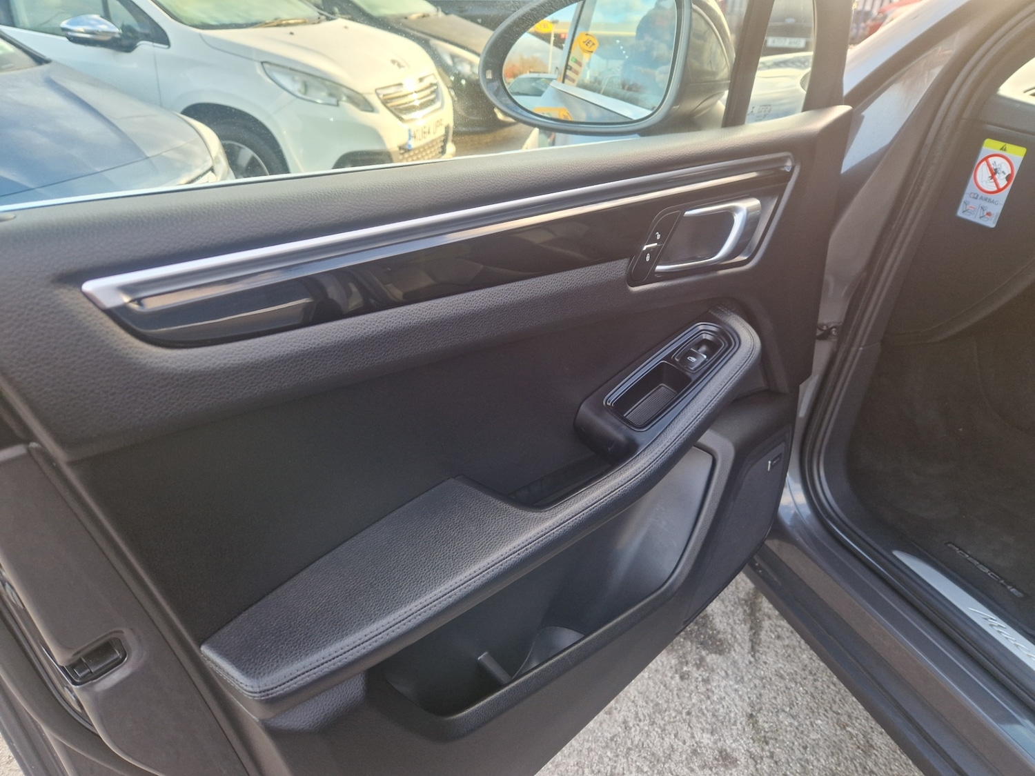 Used Porsche Macan 2015 for sale - 77045344: Photo 14