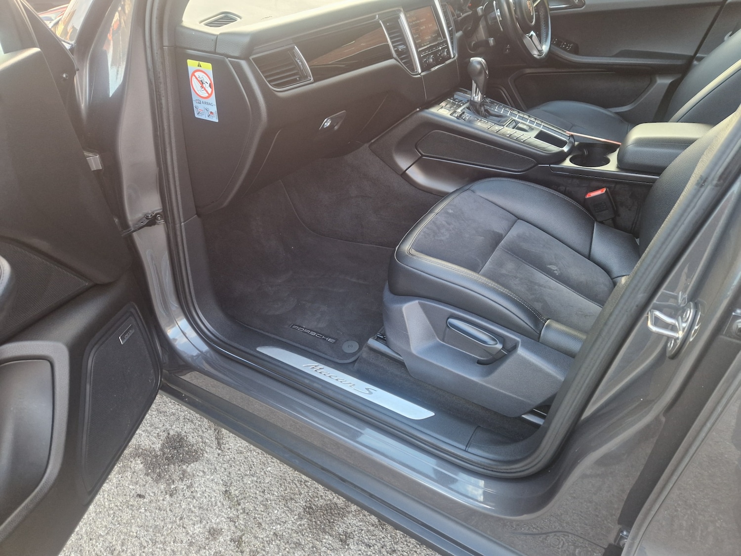 Used Porsche Macan 2015 for sale - 77045344: Photo 15