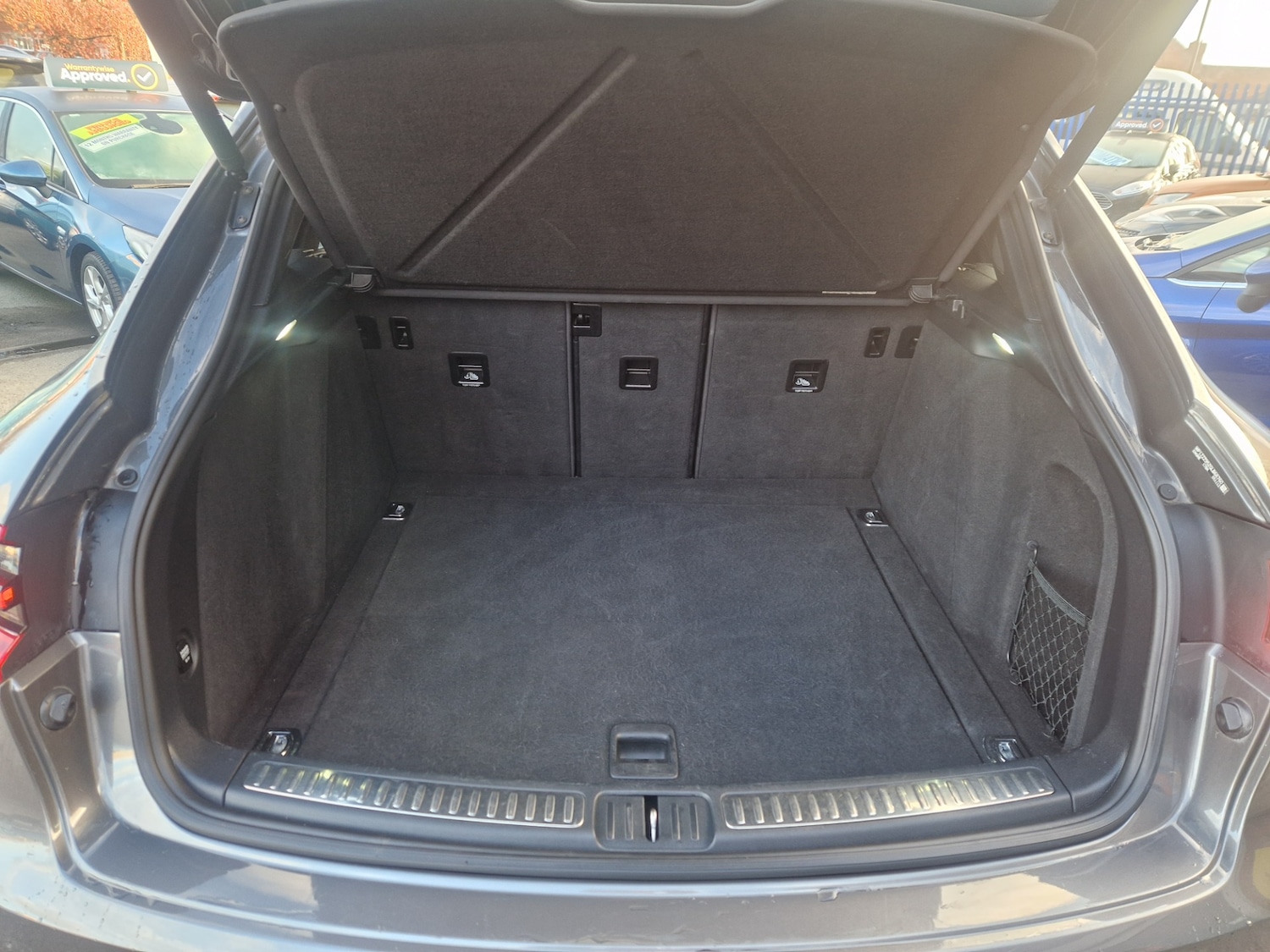 Used Porsche Macan 2015 for sale - 77045344: Photo 21