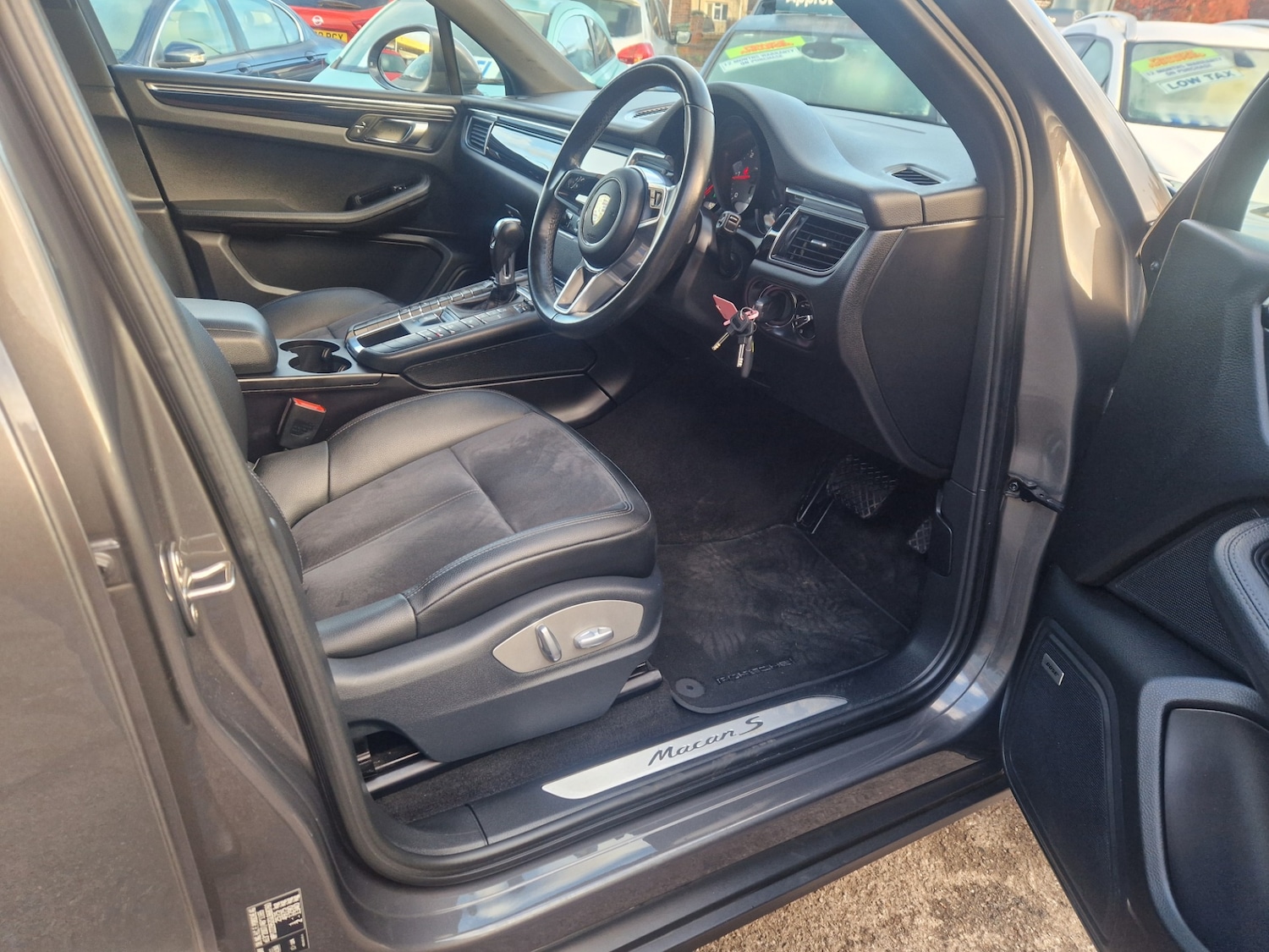 Used Porsche Macan 2015 for sale - 77045344: Photo 26